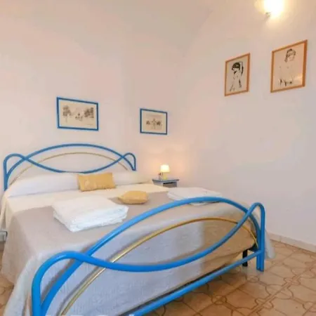 La Casa In Riva Al Mare By Lovesud Holiday home *